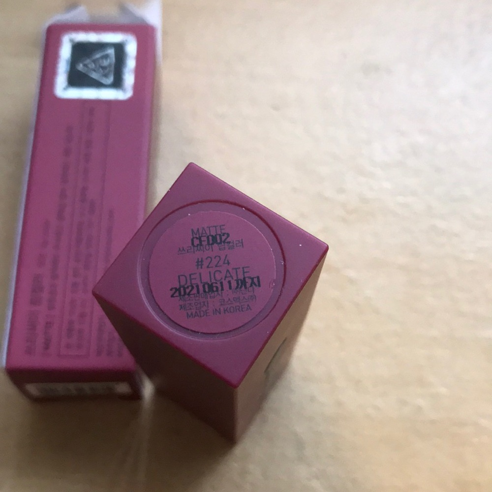 New 3CE Matte Lip Color #224 Delicate - Picture 7 of 7